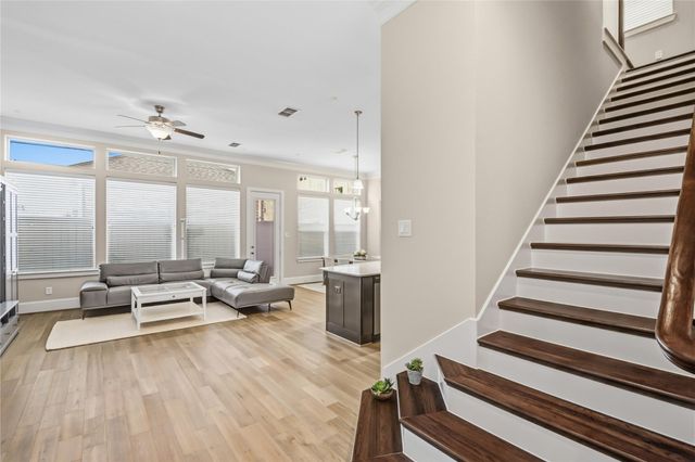 1415 Devonshire Manor Lane, Houston, TX 77055