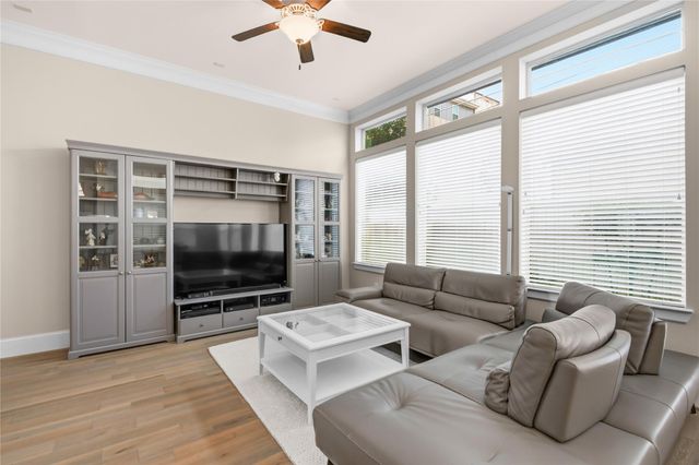 1415 Devonshire Manor Lane, Houston, TX 77055