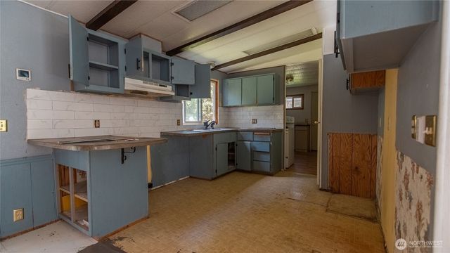 11968 Airport Cutoff Road, Port Townsend, WA 98368