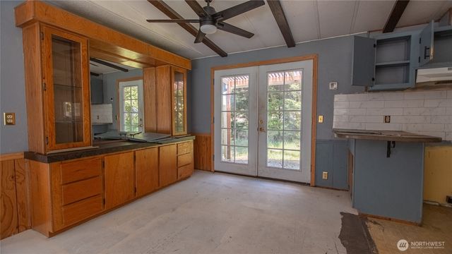 11968 Airport Cutoff Road, Port Townsend, WA 98368