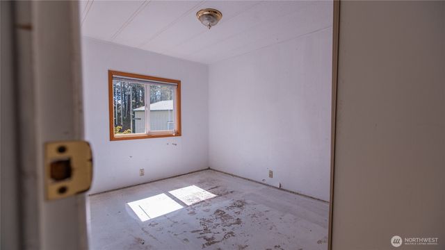 11968 Airport Cutoff Road, Port Townsend, WA 98368