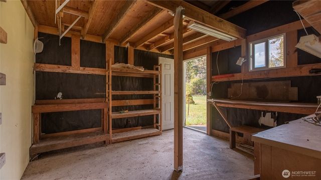 11968 Airport Cutoff Road, Port Townsend, WA 98368