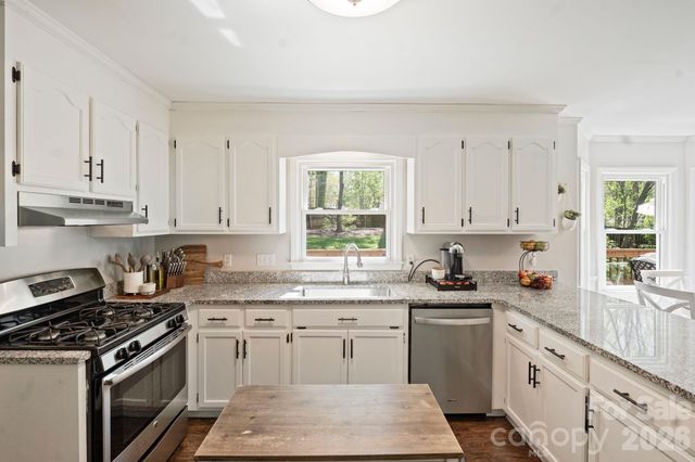 110 Steuben Drive, Huntersville, NC 28078