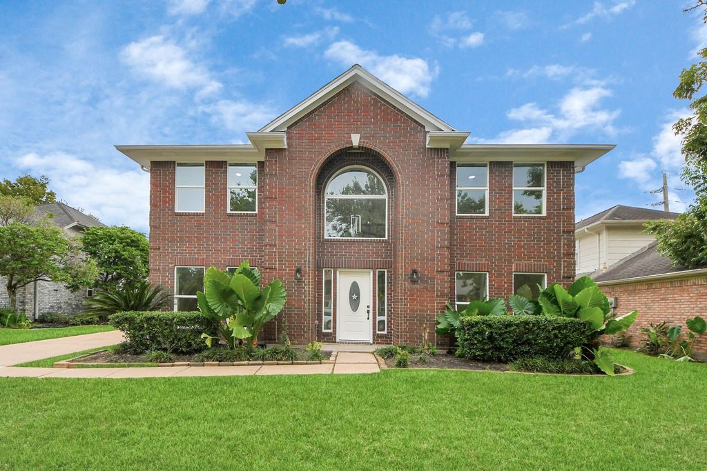 6502 Oakburl Court, Sugar Land, TX 77479