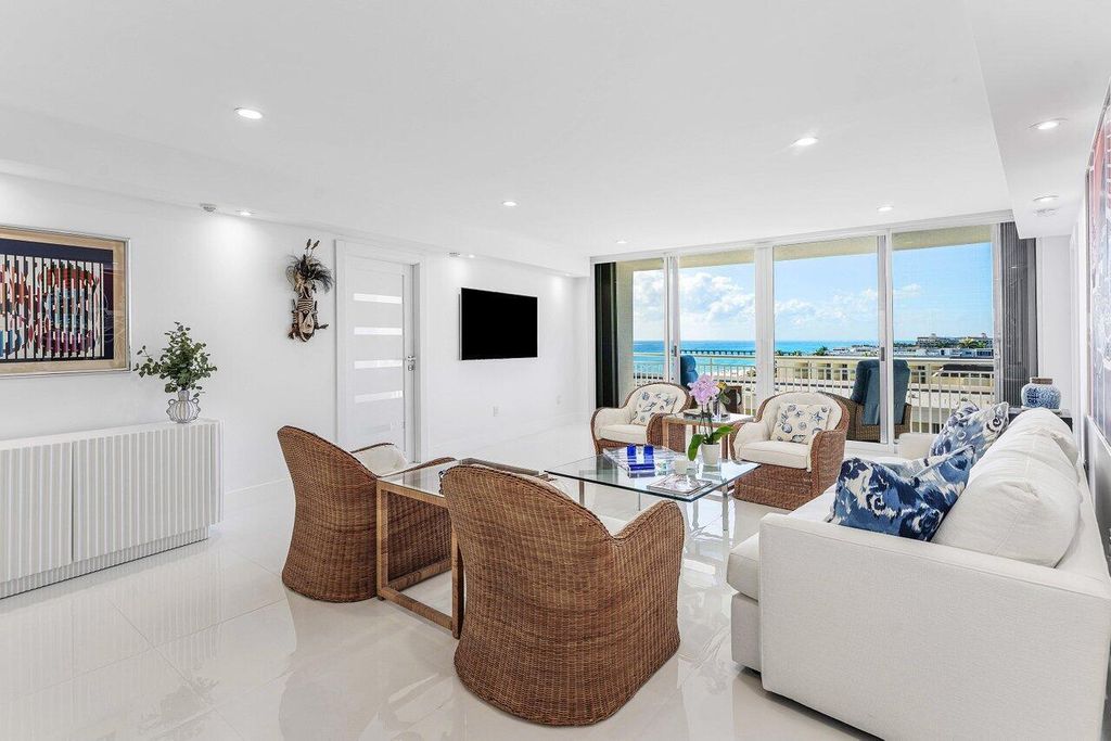 2780 S Ocean Boulevard 805, Palm Beach, FL 33480