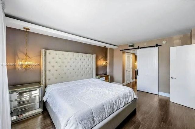 401 69th St 212, Miami Beach, FL 33141