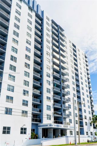 401 69th St 212, Miami Beach, FL 33141