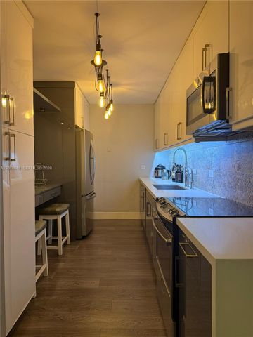 401 69th St 212, Miami Beach, FL 33141