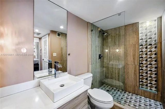 401 69th St 212, Miami Beach, FL 33141