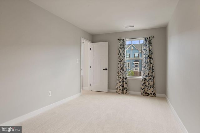 18180 RED MULBERRY RD, Dumfries, VA 22026