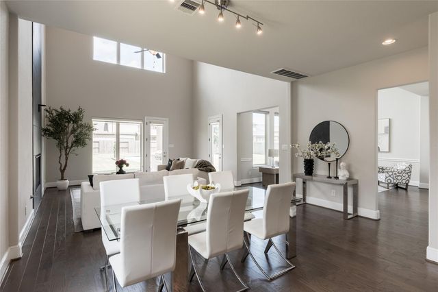 10611 N Sunrise Shores Lane, Cypress, TX 77433