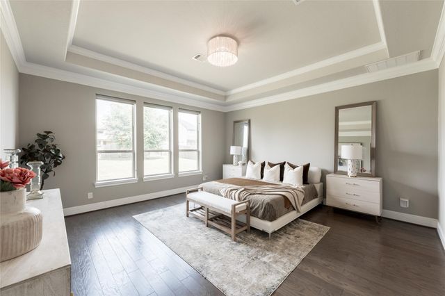 10611 N Sunrise Shores Lane, Cypress, TX 77433