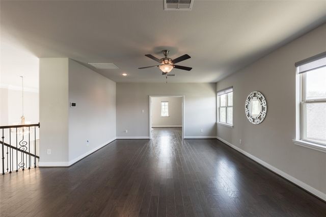 10611 N Sunrise Shores Lane, Cypress, TX 77433