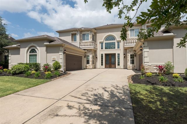 10611 N Sunrise Shores Lane, Cypress, TX 77433