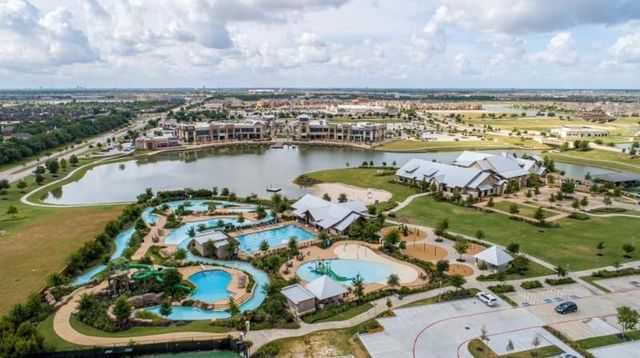 10611 N Sunrise Shores Lane, Cypress, TX 77433