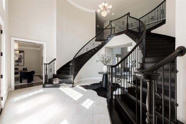 10611 N Sunrise Shores Lane, Cypress, TX 77433