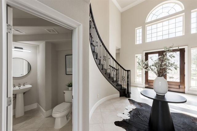 10611 N Sunrise Shores Lane, Cypress, TX 77433