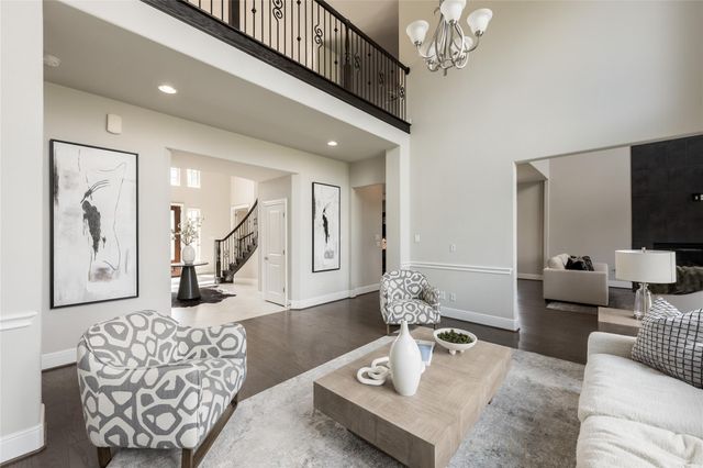 10611 N Sunrise Shores Lane, Cypress, TX 77433