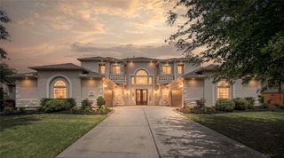 10611 N Sunrise Shores Lane, Cypress, TX 77433