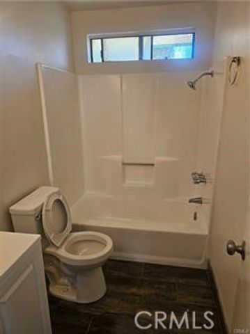45419 10th W B, Lancaster, CA 93534