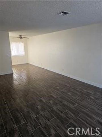 45419 10th W B, Lancaster, CA 93534