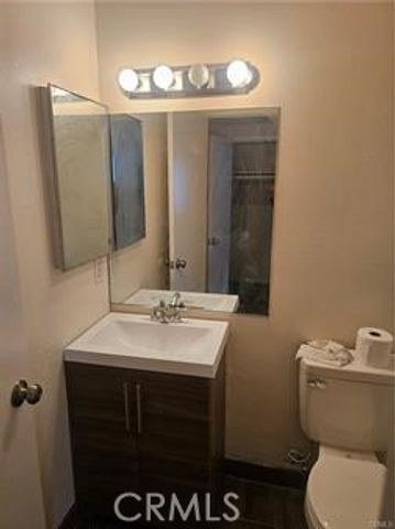 45419 10th W B, Lancaster, CA 93534