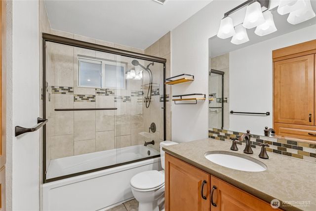 4315 210th Place NE, Sammamish, WA 98074