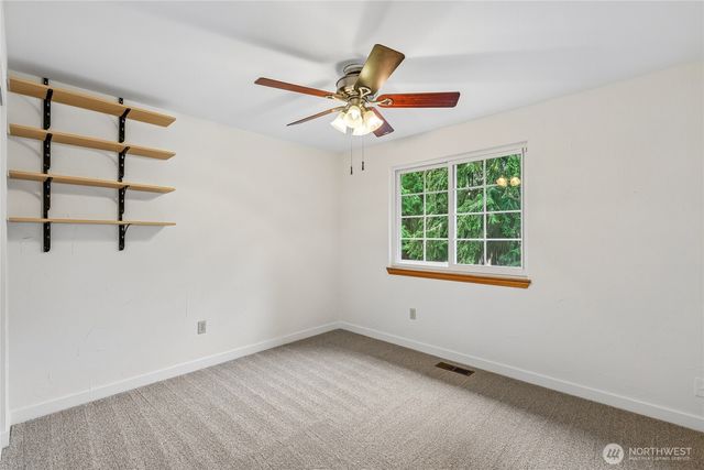 4315 210th Place NE, Sammamish, WA 98074
