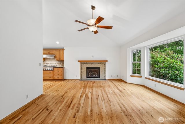 4315 210th Place NE, Sammamish, WA 98074