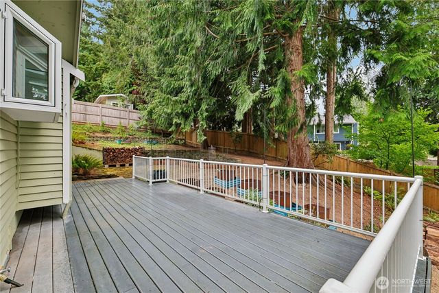 4315 210th Place NE, Sammamish, WA 98074