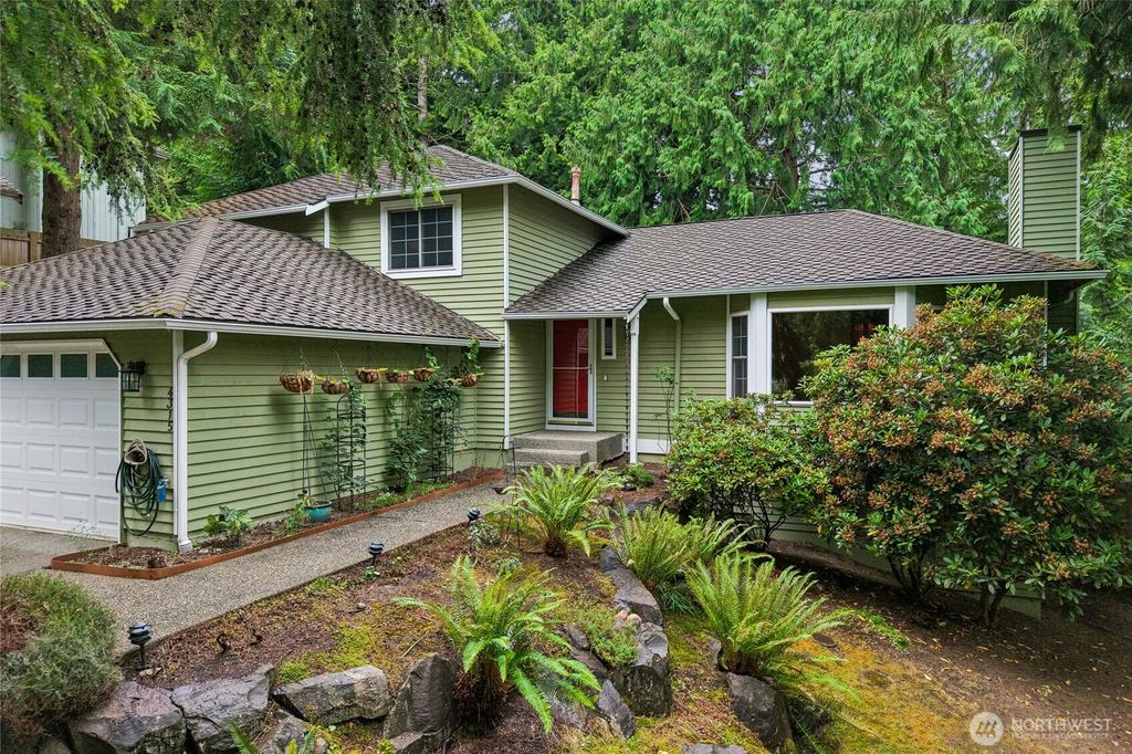 4315 210th Place NE, Sammamish, WA 98074