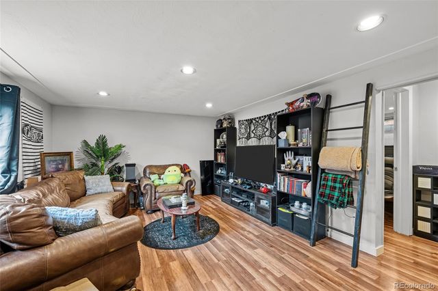 2836 Xavier, Denver, CO 80212