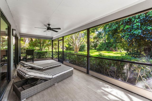 6387 Eastpointe Pines Street, Palm Beach Gardens, FL 33418