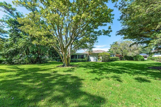 6387 Eastpointe Pines Street, Palm Beach Gardens, FL 33418