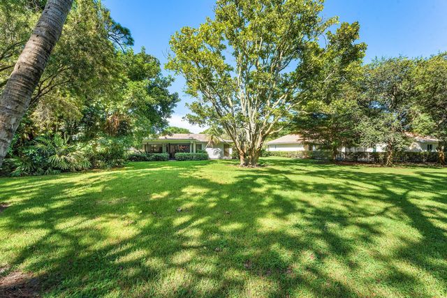 6387 Eastpointe Pines Street, Palm Beach Gardens, FL 33418