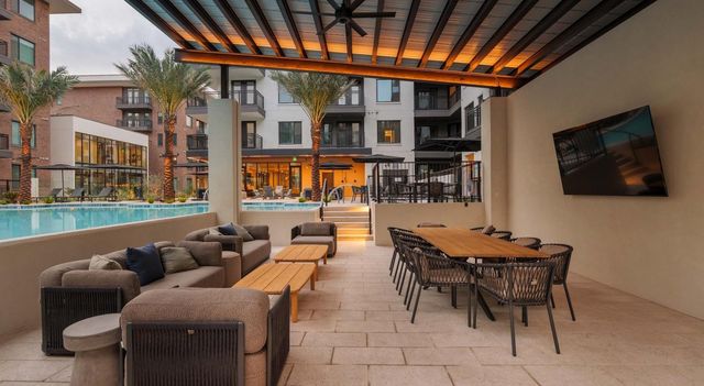 500 E Rivulon Boulevard C1, Gilbert, AZ 85295