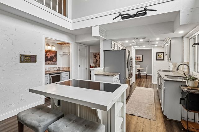 7134 Crooked Oak Drive, Dallas, TX 75248