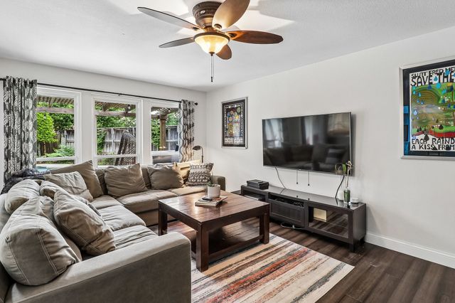 7134 Crooked Oak Drive, Dallas, TX 75248