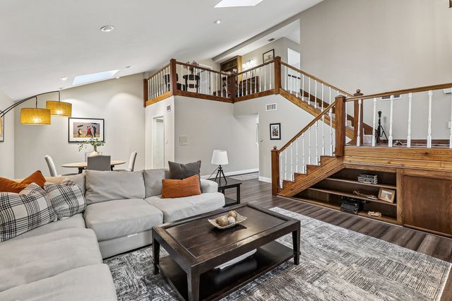7134 Crooked Oak Drive, Dallas, TX 75248