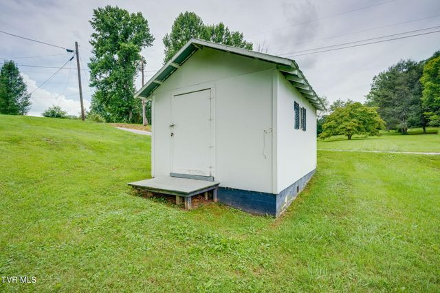 323 Booher Lane, Bristol, TN 37620