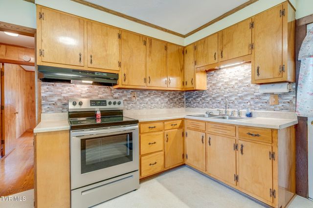 323 Booher Lane, Bristol, TN 37620