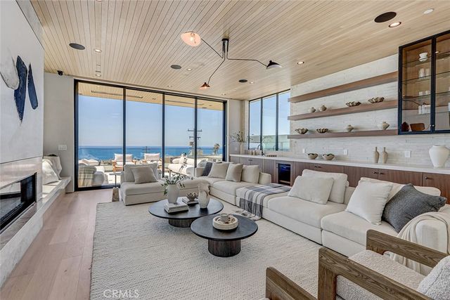 1404 Manhattan, Manhattan Beach, CA 90266