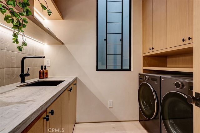 1404 Manhattan, Manhattan Beach, CA 90266