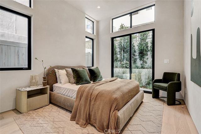 1404 Manhattan, Manhattan Beach, CA 90266