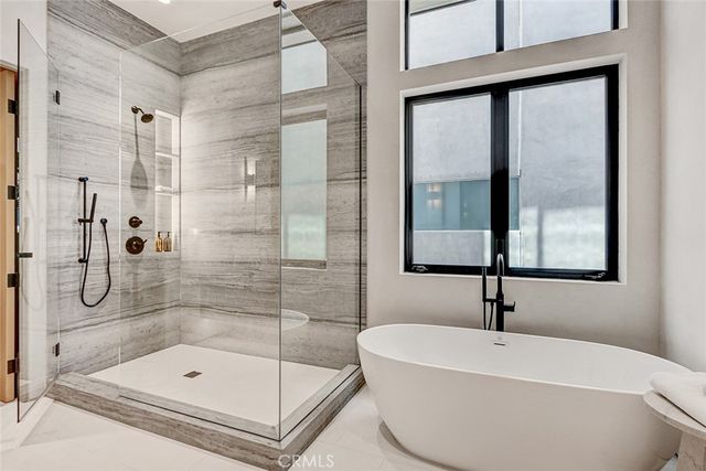 1404 Manhattan, Manhattan Beach, CA 90266