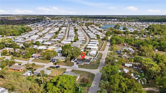 1870 Queen CT, North Fort Myers, FL 33917