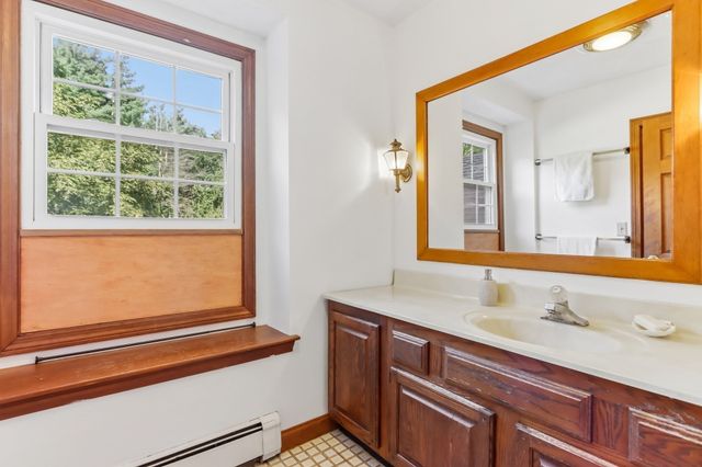 36 Boeske Ave, Maynard, MA 01754