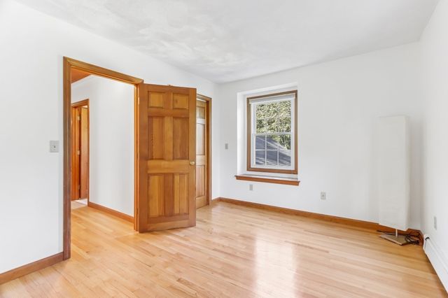 36 Boeske Ave, Maynard, MA 01754