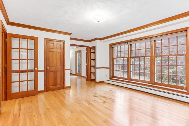 36 Boeske Ave, Maynard, MA 01754