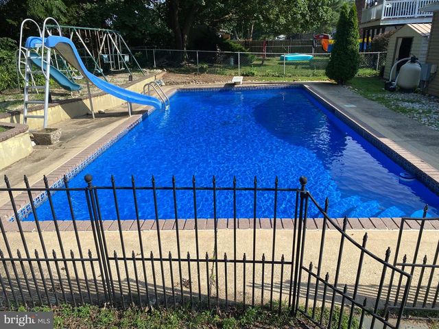 920 HAMPTON WAY, Williamstown, NJ 08094